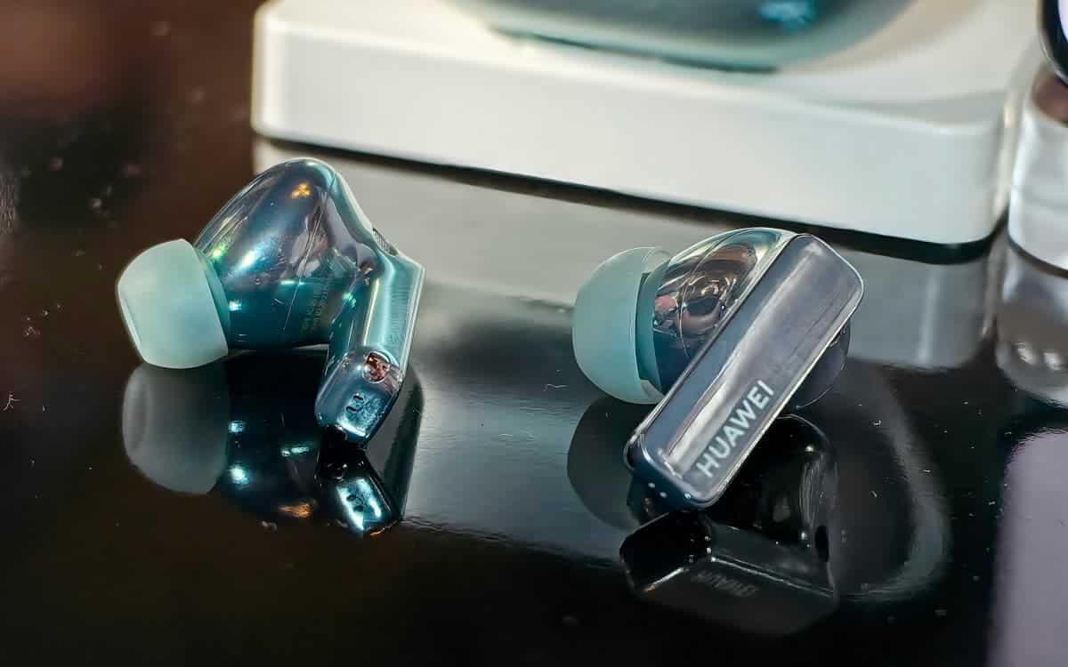 ντεμπούτο με Kirin A2, LDAC, L2HC 3.0 και Dynamic Noise Cancellation