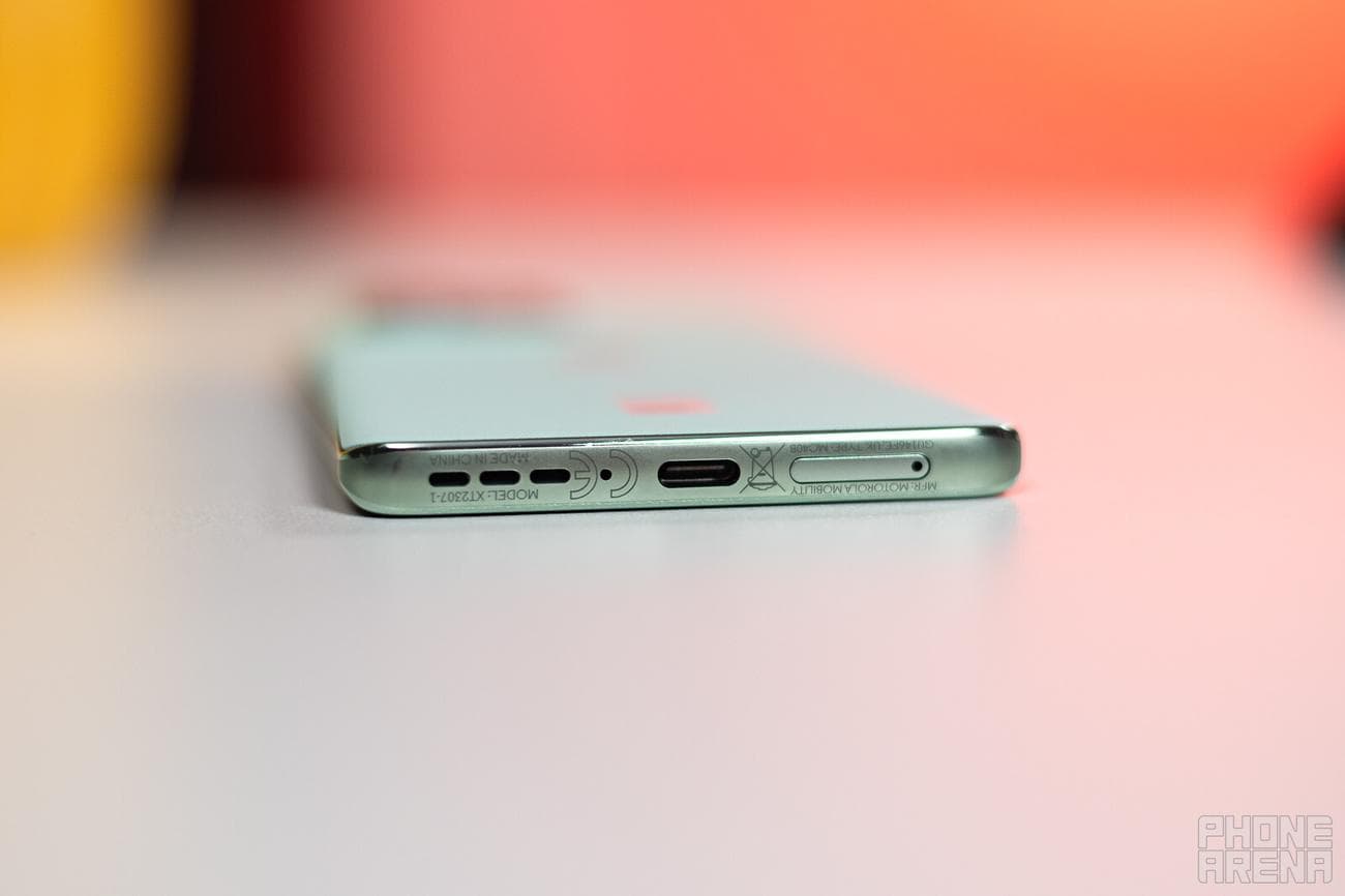 , Motorola Edge 40 Neo review: leather-clad midrange king, TechWar.gr