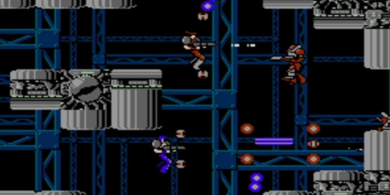 Στρατιώτες SCAT πυροβολούν εναντίον ιπτάμενων στρατιωτών