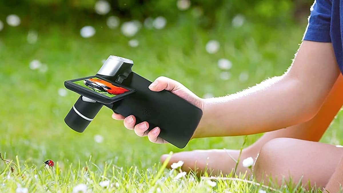 Αποκτήστε αυτό το μικροσκόπιο χειρός με οθόνη LCD για 82 $
