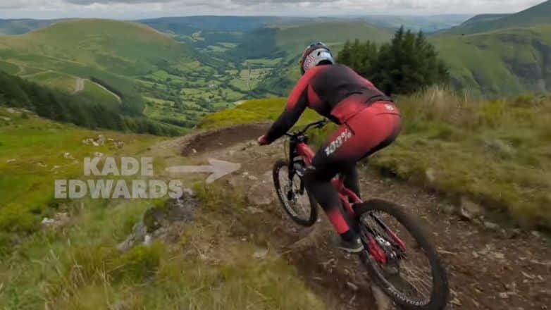 Η πιο δύσκολη πίστα ορεινής ποδηλασίας στην κόσμο αποκαλύπτεται με το εντυπωσιακότερο fpv γύρισμα