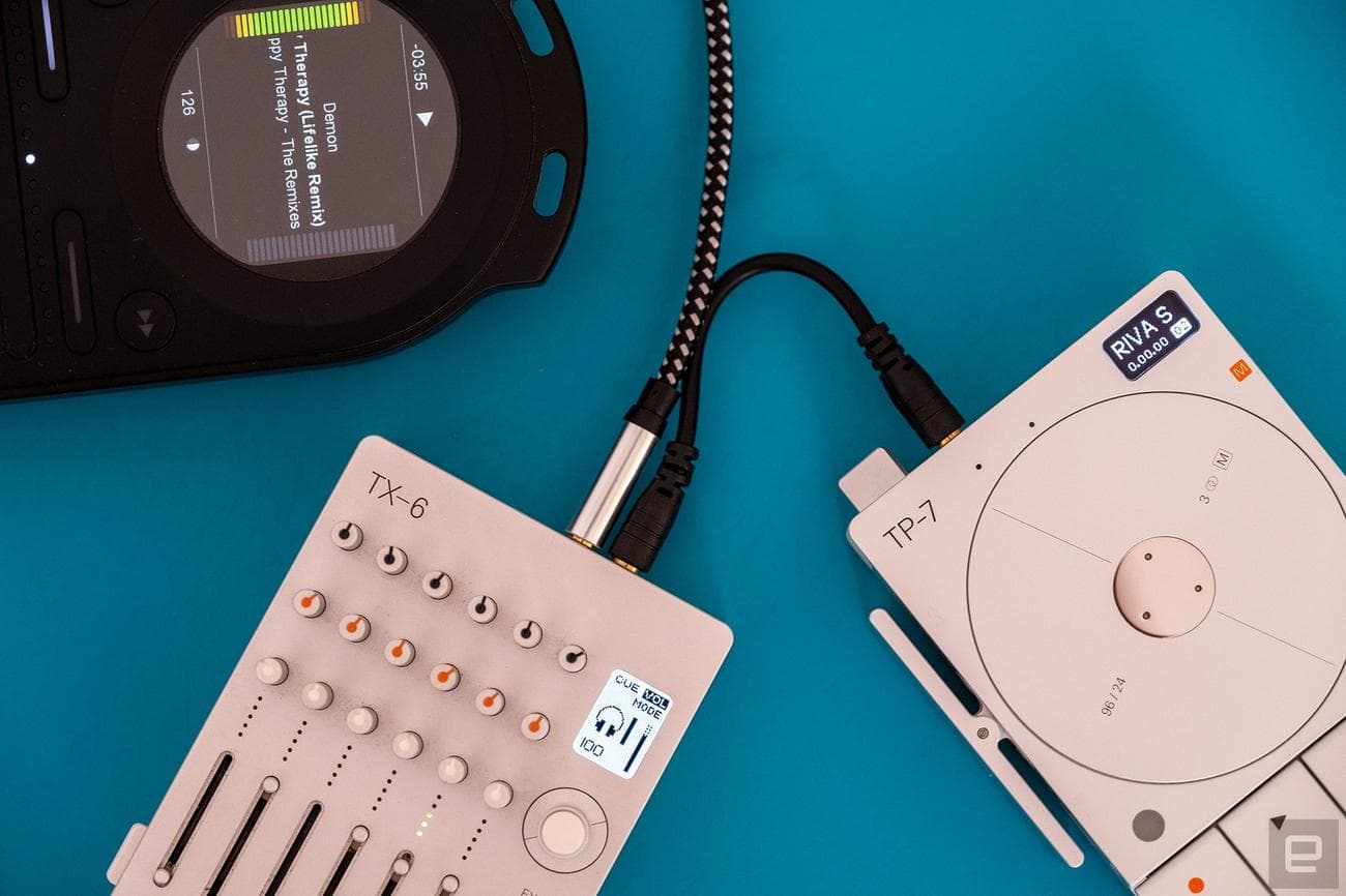 Teenage Engineering's recorder and mic make the Field series feel complete, Teenage Engineering's recorder and mic make the Field series feel complete, TechWar.gr