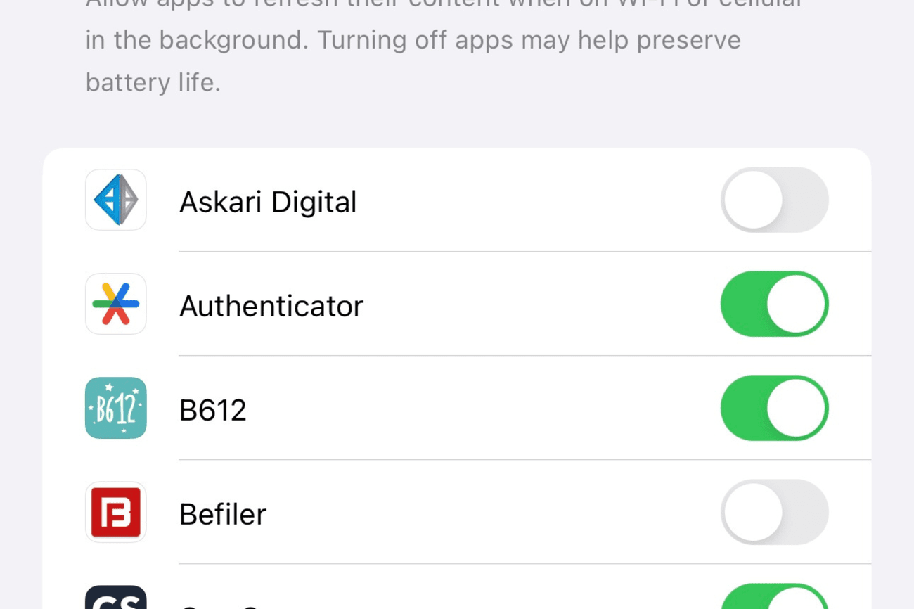 Εφαρμογή φόντου iPhone Ανανέωση οθόνης που υποδεικνύει την απενεργοποίηση βαρέων εφαρμογών για διατήρηση της διάρκειας ζωής της μπαταρίας.