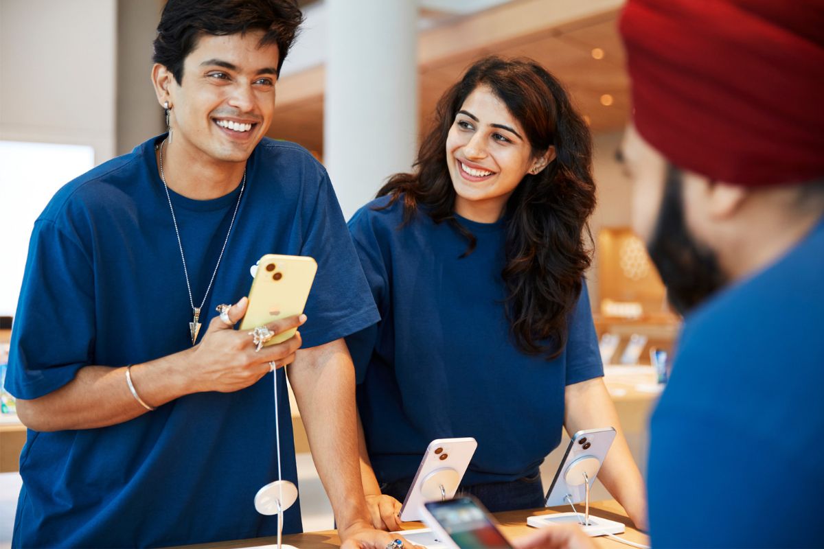 Η Apple προσφέρει έως και 50% έκπτωση στα AirPods με αγορά iPhone 14 στην Ινδία
