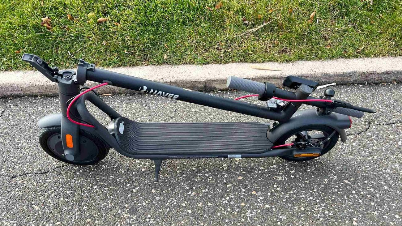 Ανασκόπηση ηλεκτρικού σκούτερ NAVEE V40 Pro: Ένα σταθερό σκούτερ μεσαίας κατηγορίας σε απόδοση και τιμή, Ανασκόπηση ηλεκτρικού σκούτερ NAVEE V40 Pro: Ένα σταθερό σκούτερ μεσαίας κατηγορίας σε απόδοση και τιμή, TechWar.gr