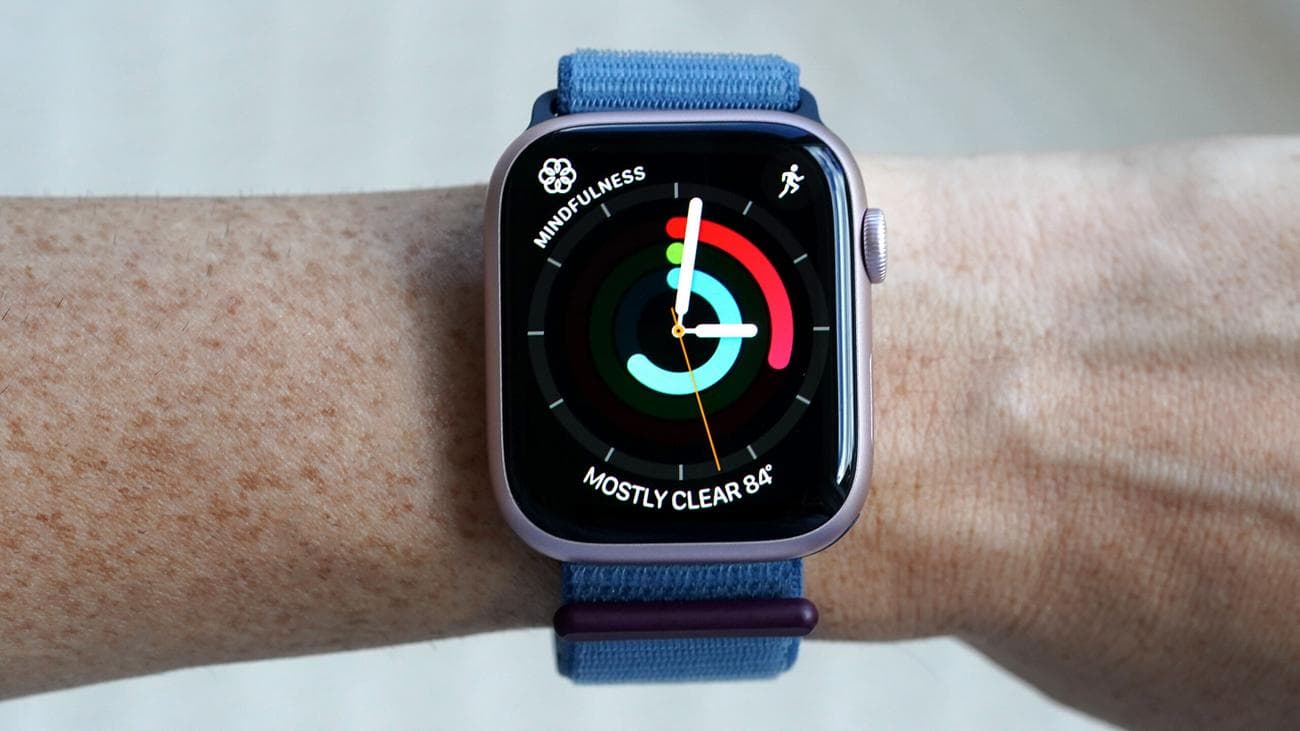 Apple Watch Series 9 Activity Analog