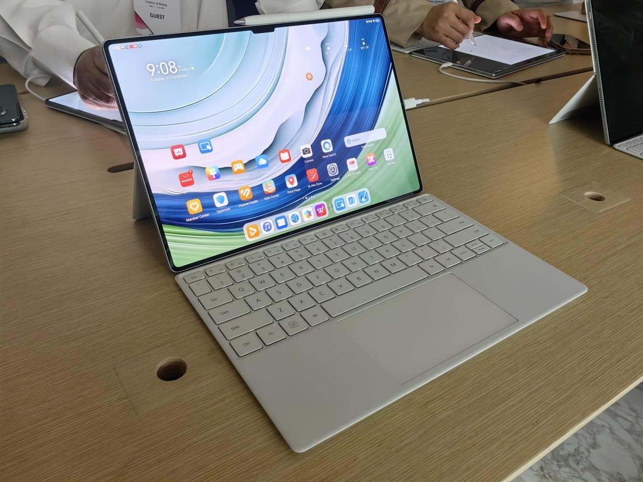 Η Huawei παρουσίασε στο Ντουμπάι νέα έξυπνα προϊόντα γραφείου και ήχου που ενισχύουν τη δημιουργικότητα, Η Huawei παρουσίασε στο Ντουμπάι νέα έξυπνα προϊόντα γραφείου και ήχου που ενισχύουν τη δημιουργικότητα, TechWar.gr