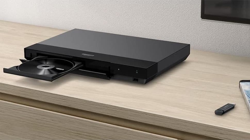 9 στοχαστικές ιδέες δώρων για τους λάτρεις του home cinema που θέλουν να αναβαθμίσουν τη διάταξη ψυχαγωγίας τους, 9 στοχαστικές ιδέες δώρων για τους λάτρεις του home cinema που θέλουν να αναβαθμίσουν τη διάταξη ψυχαγωγίας τους, TechWar.GR