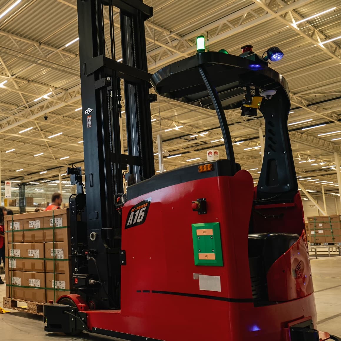 Δύο εφοδιαστικά κέντρα της Huawei στην Ευρώπη λειτουργούν με ΑΙ και 5G / FOXreport.gr, Δύο εφοδιαστικά κέντρα της Huawei στην Ευρώπη λειτουργούν με ΑΙ και 5G, TechWar.gr