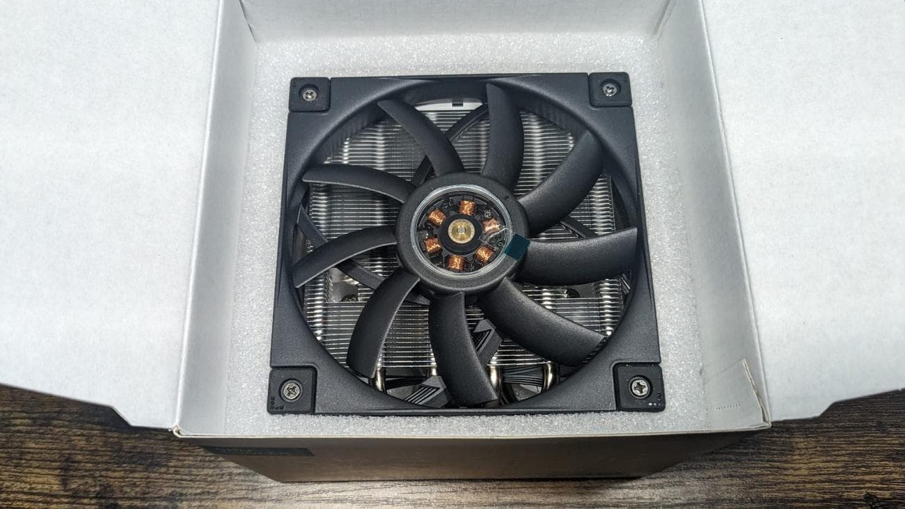 Ψύξη από πάνω προς τα κάτω δοκιμασμένη έναντι των Scythe, Noctua και BeQuiet!, Ψύξη από πάνω προς τα κάτω δοκιμασμένη έναντι των Scythe, Noctua και BeQuiet!, TechWar.gr