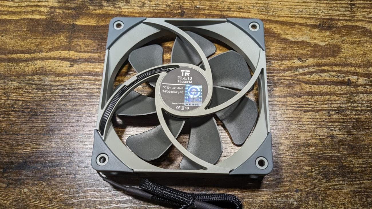 The King of top down cooling: Thermalright SI-100 Cooler Review, The King of top down cooling: Thermalright SI-100 Cooler Review, TechWar.GR