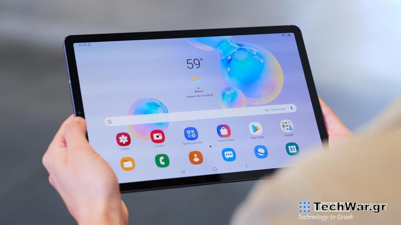 Samsung Tab S6 tablet in hand screen