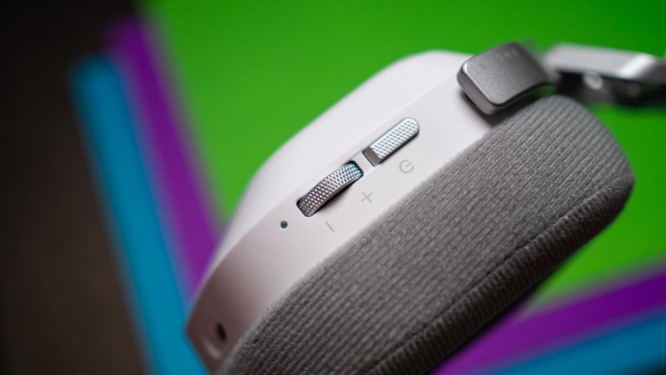 Κριτική Corsair HS80 Max: Ένα καταπληκτικό σετ μικροφώνου-ακουστικού παιχνιδιών με εκπληκτική διάρκεια μπαταρίας, Κριτική Corsair HS80 Max: Ένα καταπληκτικό σετ μικροφώνου-ακουστικού παιχνιδιών με εκπληκτική διάρκεια μπαταρίας, TechWar.GR