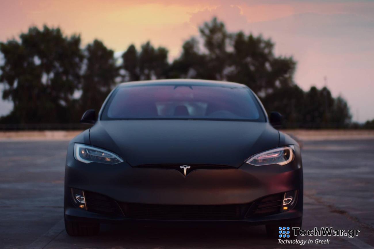 Η Tesla θα αναβαθμίσει μέσω software update πάνω από 2 εκατομμύρια αυτοκίνητα εξαιτίας προβλημάτων στο Autopilot