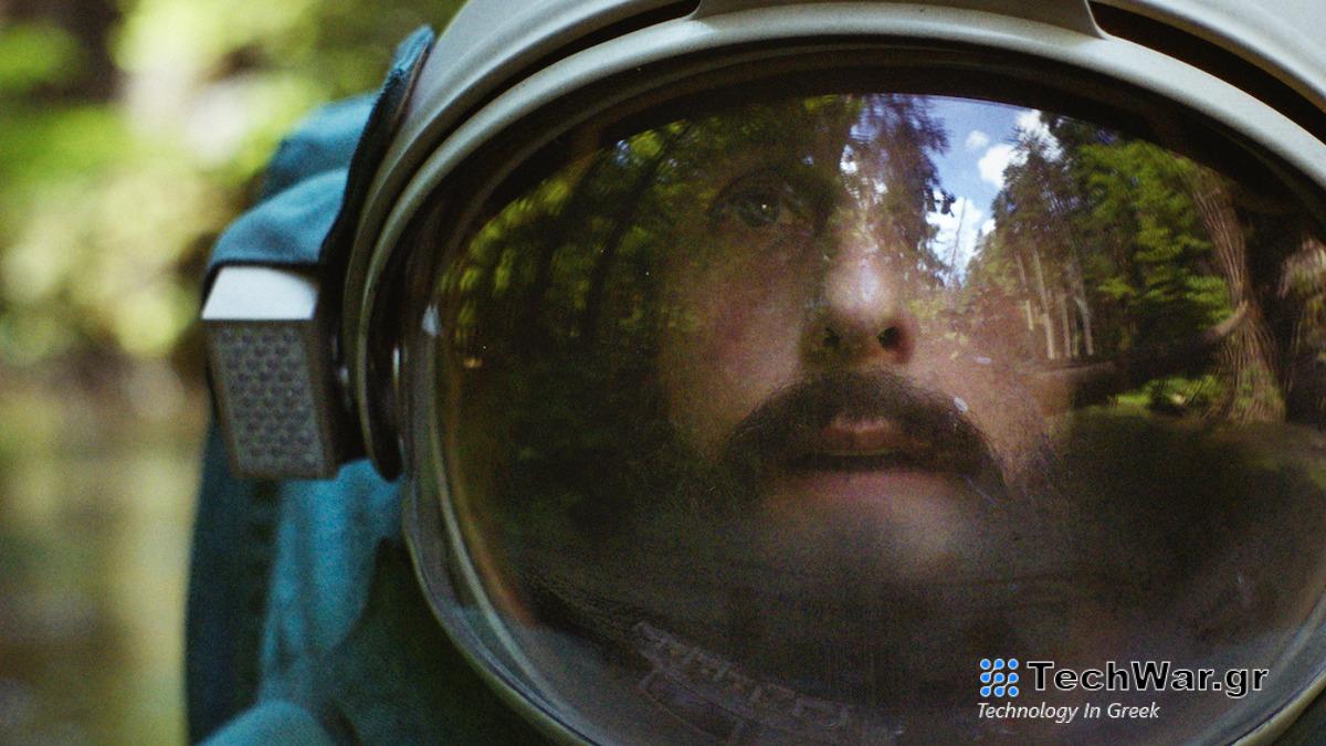 Ο Άνταμ Σάντλερ είναι ένας στοιχειωμένος αστροναύτης στο πρώτο teaser για το Spaceman του Netflix