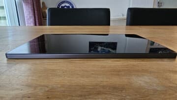 Doogee T10 αριστερή πλευρά