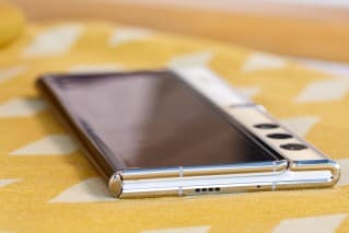 Το Honor V Purse είναι εξαιρετικά λεπτό