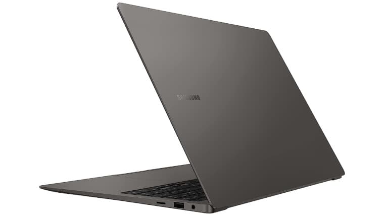 Ο φορητός υπολογιστής Samsung GalaxyBook3 Pro