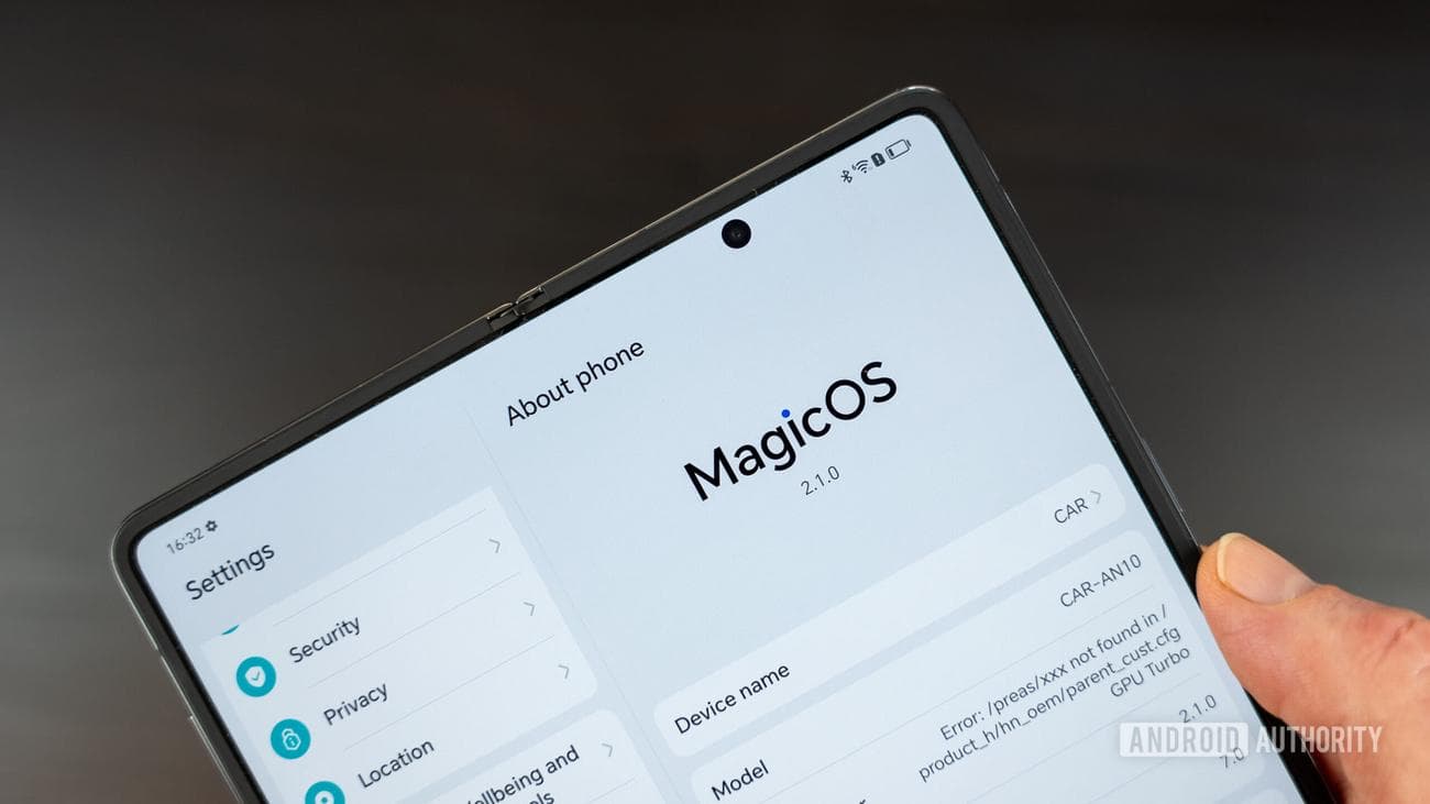 Το Honor Magic V2 Ultimate εμφανίζει το λογότυπο ColorOS