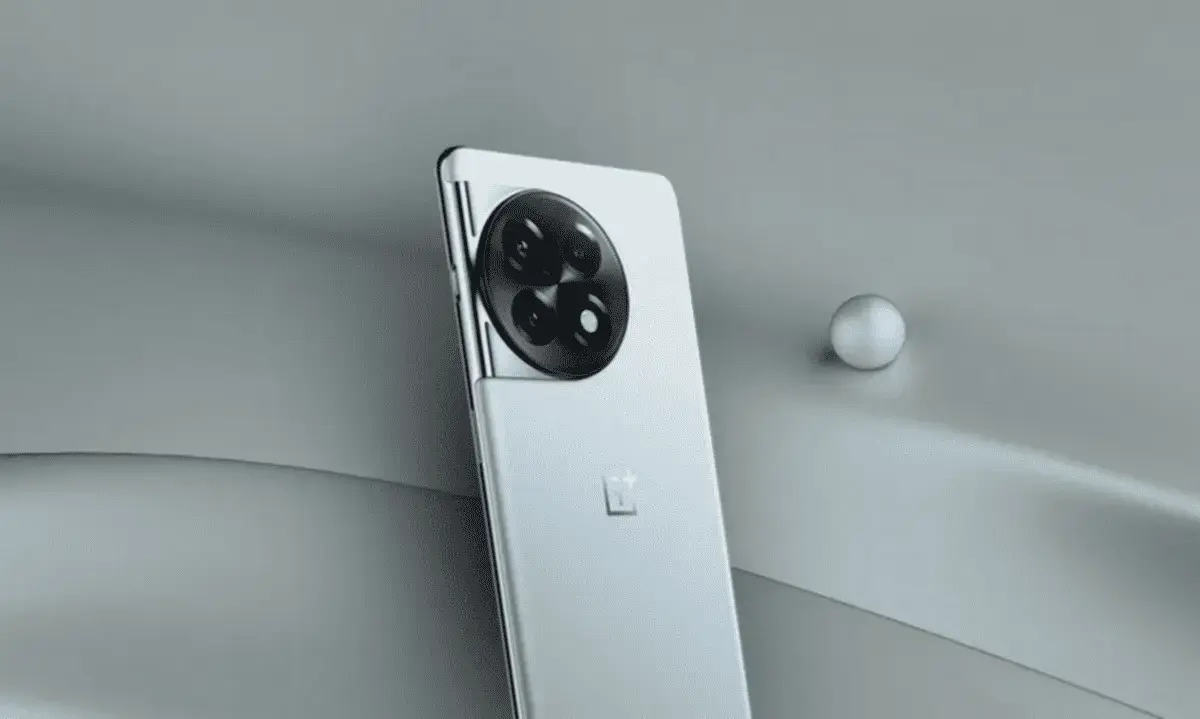 OnePlus 12R: έρχεται με οθόνη LTPO ProXDR και μπαταρία 5500 mAh