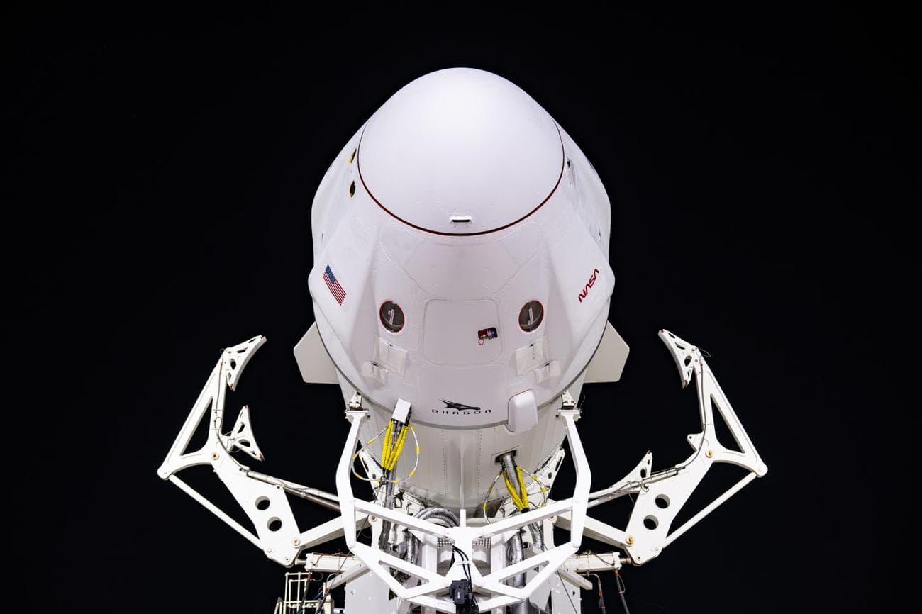 Το SpaceX εργάζεται μέσω πυραύλων και προβλημάτων με αλεξίπτωτο πριν από την αποστολή Axiom Ax-3, Το SpaceX εργάζεται μέσω πυραύλων και προβλημάτων με αλεξίπτωτο πριν από την αποστολή Axiom Ax-3, TechWar.GR