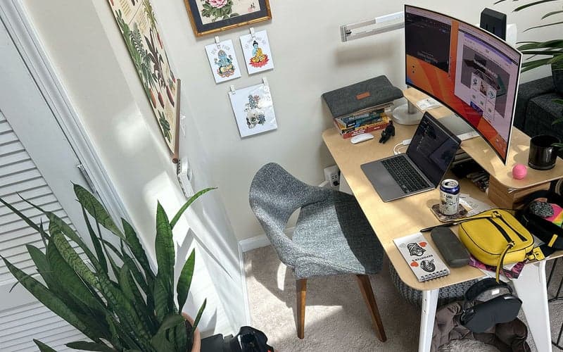 The best OLED monitors for 2024 2 Samsung 34