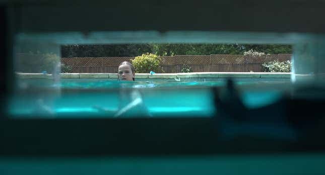 Το νυχτερινό κολύμπι πατάει στο νερό αλλά τελικά βυθίζεται, Το νυχτερινό κολύμπι πατάει στο νερό αλλά τελικά βυθίζεται, TechWar.GR