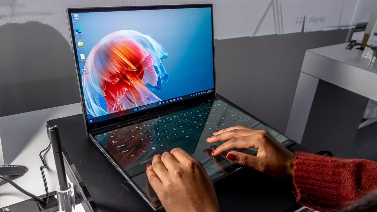 CES 2024: Το Asus Zenbook Duo είναι ένα τρομερό τέρας με διπλή οθόνη, CES 2024: Το Asus Zenbook Duo είναι ένα τρομερό τέρας με διπλή οθόνη, TechWar.GR