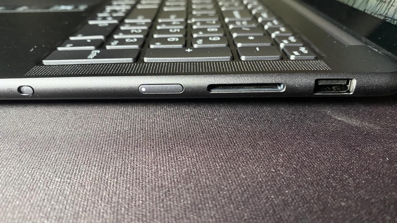 Lenovo Yoga Pro 9i Review - img 1516 rcaf - TechWar.GR