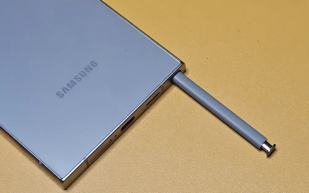 Is This the Ultimate Android Phone? - s24 2.webp - TechWar.GR