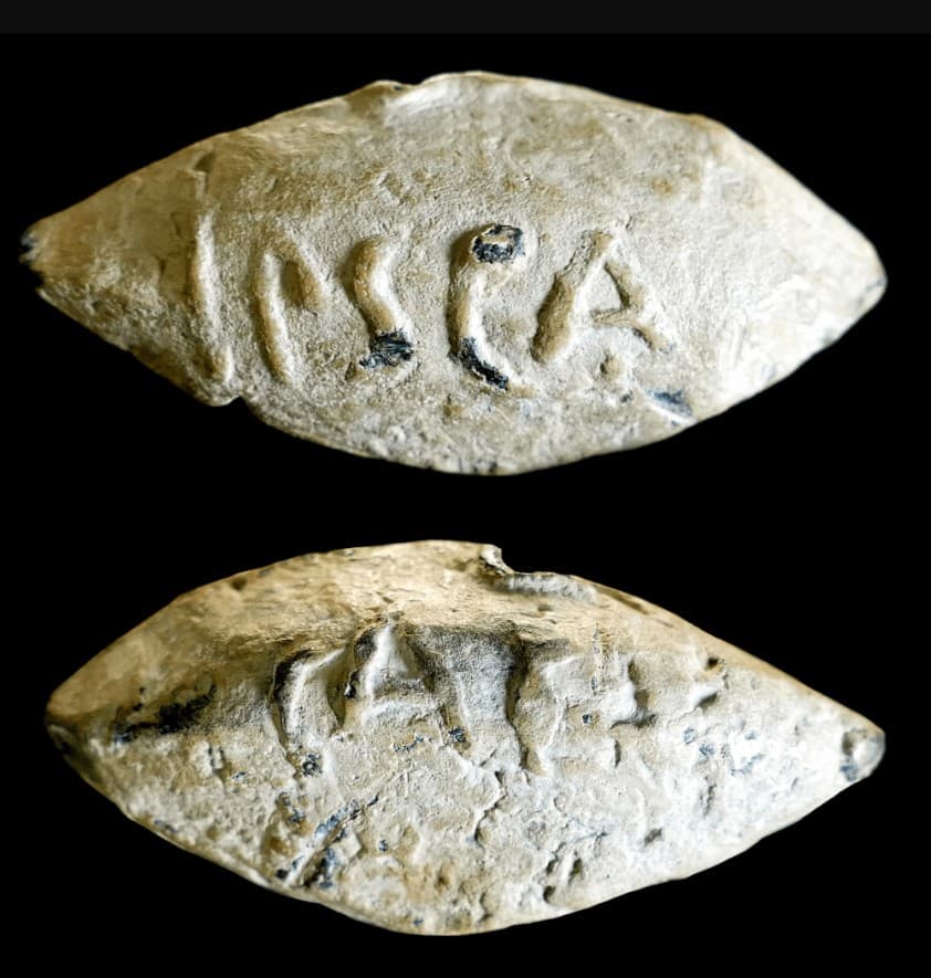 Βρέθηκε αρχαίο βλήμα σφεντόνας – Τι αποκαλύπτει για το μυστήριο μίας στρατηγικής μάχης του Ιούλιου Καίσαρα, Βρέθηκε αρχαίο βλήμα σφεντόνας – Τι αποκαλύπτει για το μυστήριο μίας στρατηγικής μάχης του Ιούλιου Καίσαρα, TechWar.GR