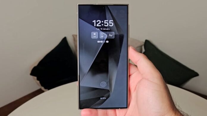 Εγγραφείτε στο SamMobile στο TikTok για τα πιο πρόσφατα στοιχεία Samsung Galaxy S24 Ultra One UI 6.1 Lock Screen Clock Widget