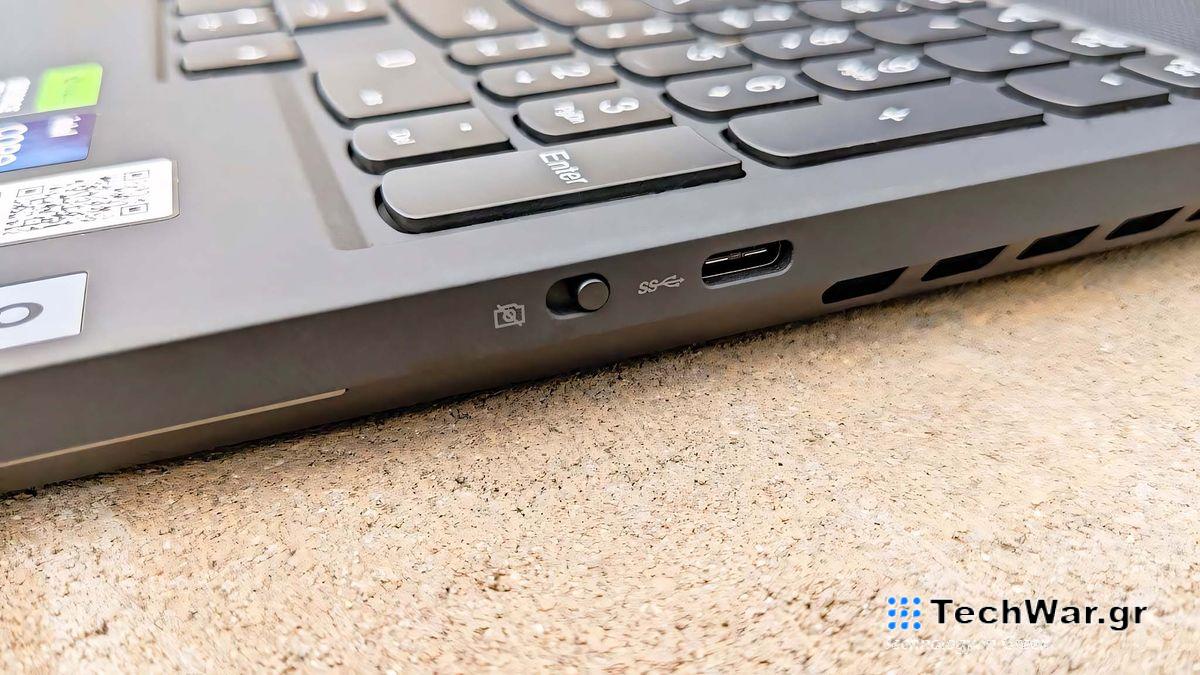 Lenovo Legion 9i (Gen 8) right ports