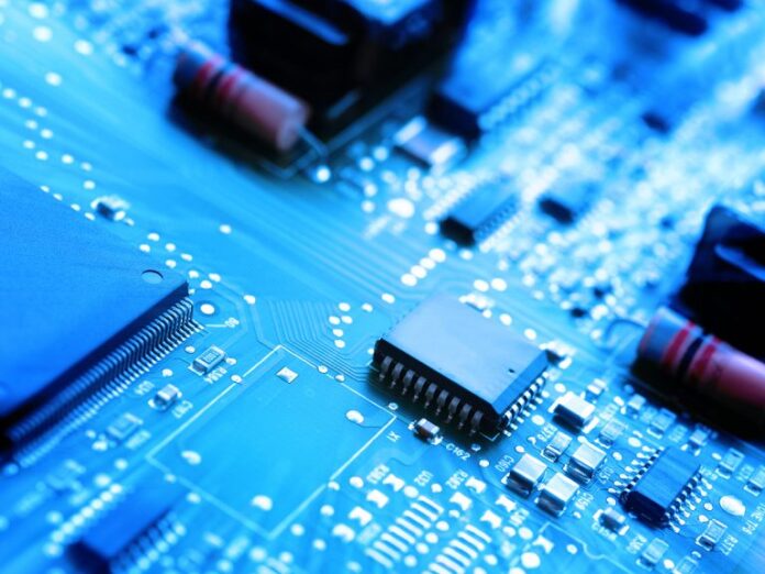 ΗΠΑ: Η Ουάσιγκτον ρίχνει δισεκατομμύρια σε προηγμένα τσίπς - ΗΠΑ: Η Ουάσιγκτον ρίχνει δισεκατομμύρια σε προηγμένα τσίπς