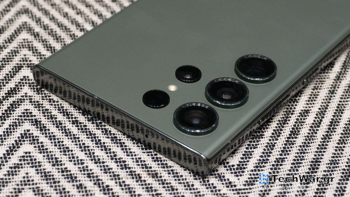 Samsung Galaxy S23 Ultra hands on camera green on chair