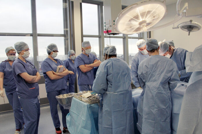 Κίνδυνος για τους ασθενείς η ενιαία λίστα χειρουργείων Κίνδυνος για τους ασθενείς η ενιαία λίστα χειρουργείων