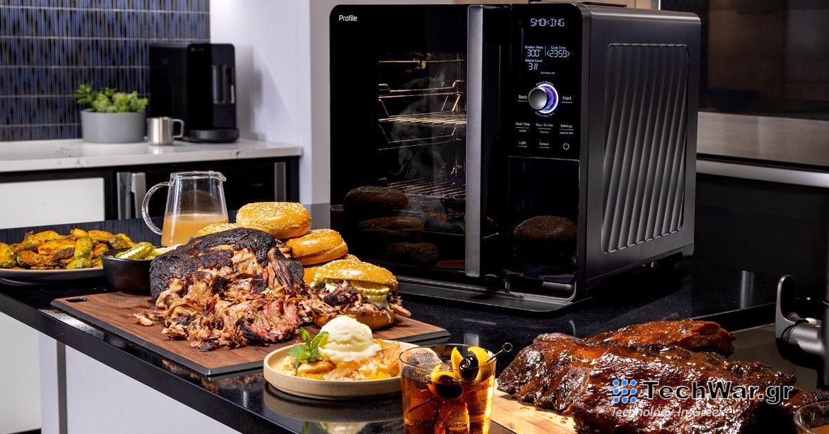 Το GE Profile Smart Indoor Smoker σάς επιτρέπει να καπνίζετε τα κρέατά σας στην άνεση της κουζίνας σας