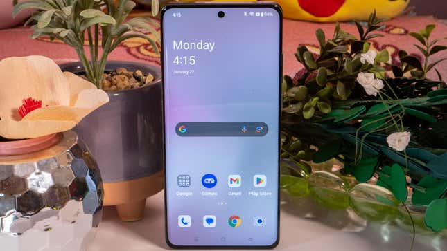 Μια φωτογραφία του OnePlus 12