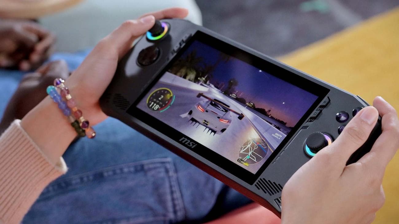 Το MSI Claw κρατείται.