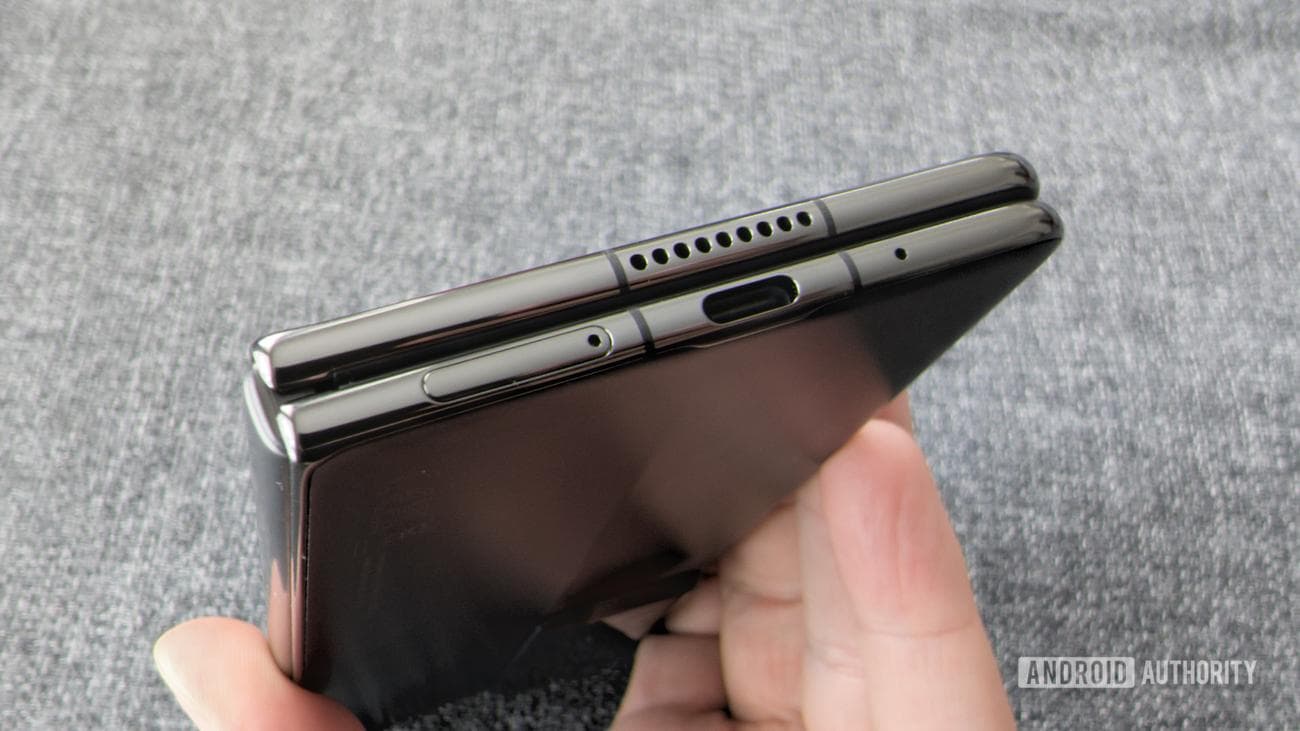 Θύρα USB HONOR Magic V2 RSR Porsche Edition