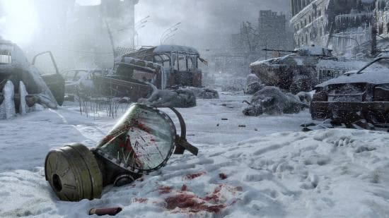 Best apocalupse games - Metro Exodus: A bloody and shattered gas mask lies on the snowy ground
