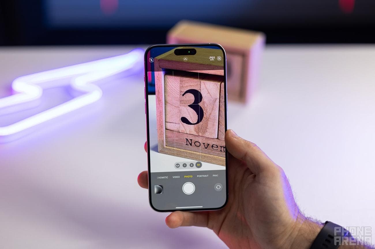 Below the Galaxy S24 and iPhone 15: What bad phone cameras do wrong