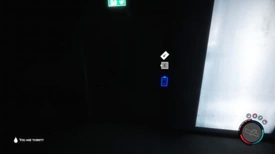 Τοποθεσίες κάρτας κλειδιού Sons of the Forest: Μια πόρτα είναι κλειδωμένη και μια ηλεκτρονική κλειδαριά με κάρτα-κλειδί βρίσκεται στο πλάι της