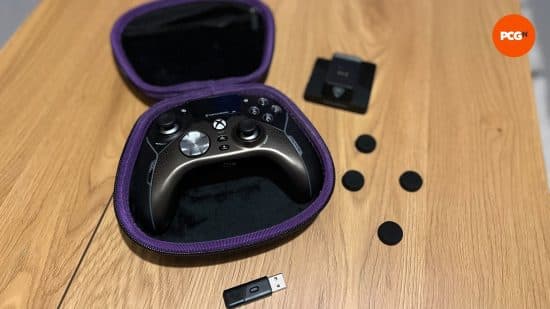 Turtle Beach Stealth Pro Ultra σε θήκη με αξεσουάρ 