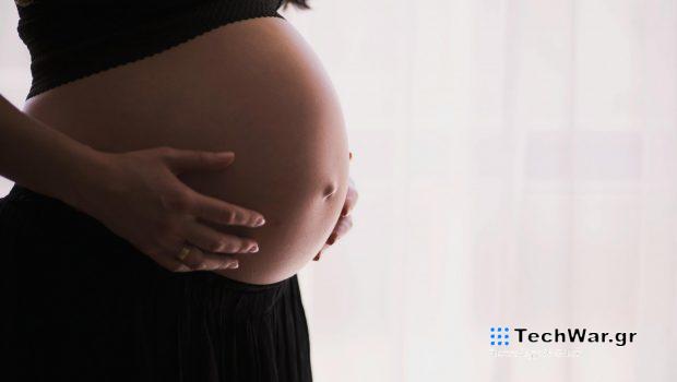 Μικροπλαστικά ανιχνεύονται πλέον στον πλακούντα «όλων των εγκύων»