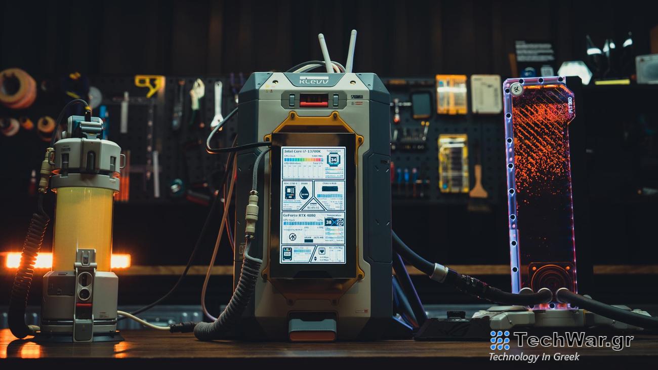 Αυτή η κατασκευή υπολογιστή διαστημικού σταθμού είναι έξω από αυτόν τον κόσμο