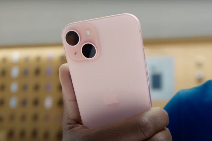 Ο Tim Cook υπαινίσσεται νέες δυνατότητες AI στο iOS 18 Ο Tim Cook υπαινίσσεται νέες δυνατότητες AI στο iOS 18 που θα έρθουν