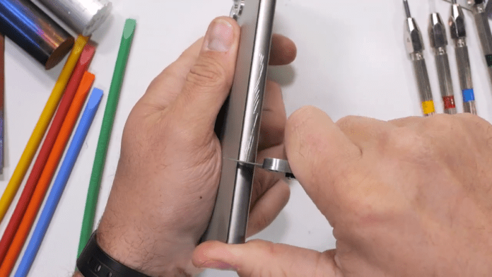 Πόσο ανθεκτικό είναι το Samsung Galaxy S24 Ultra;
