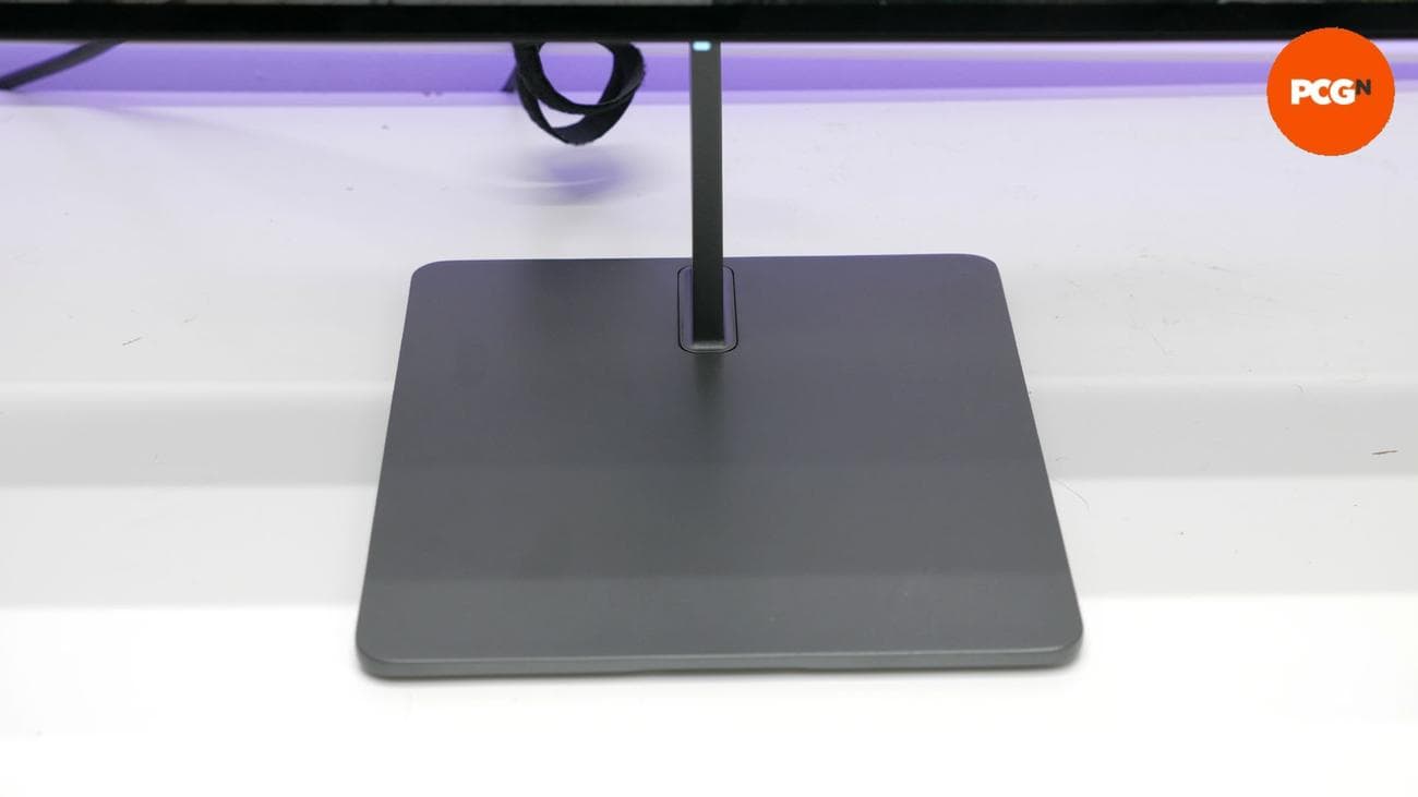 Dough Spectrum One review image showing the base's stand.