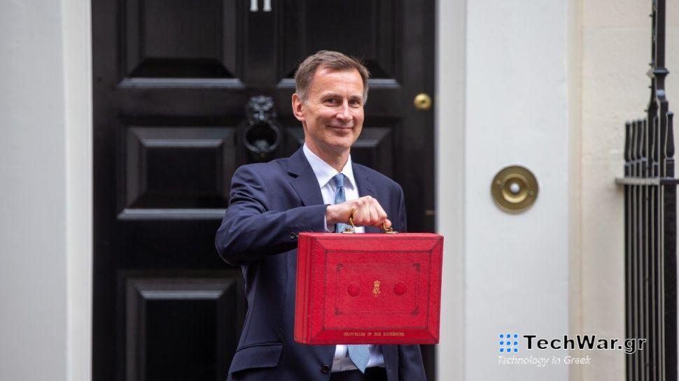 Jeremy Hunt with the Spring Budget - Editorial Only